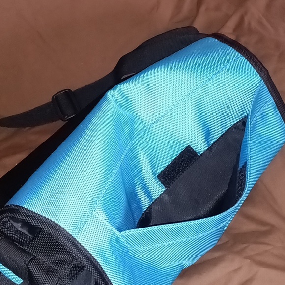 Puma Messenger Bag - Picture 2 of 10